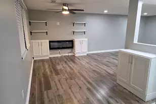 5349 Tracey Dr, Stone Mountain, GA 30088 - Photo 10