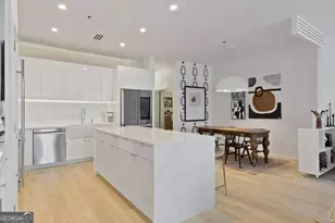 560 Dutch Valley - 2313 Rd, Atlanta, GA 30324 - Photo 8