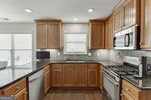 5652 Leaf Ridge Ln NE, Buford, GA 30518 - Photo 12