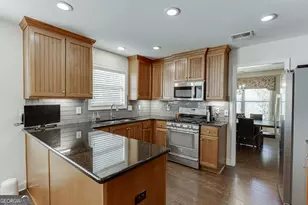 5652 Leaf Ridge Ln NE, Buford, GA 30518 - Photo 14