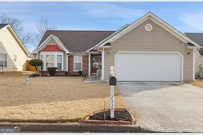 2530 Hillvale Circle, Lithonia, GA 30058 - Photo 1