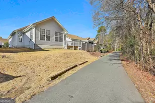 2019 Village Park Dr, Peachtree City, GA 30269 - Photo 34