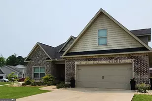 556 Constitution Dr, Forsyth, GA 31029 - Photo 2