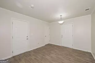 369 Hillridge Dr, Lawrenceville, GA 30046 - Photo 4