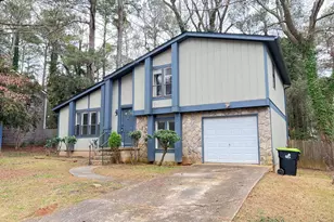 9028 Raven Dr, Jonesboro, GA 30238 - Photo 2