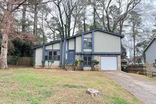 9028 Raven Dr, Jonesboro, GA 30238 - Photo 1