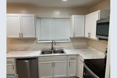 9028 Raven Drive, Jonesboro, GA 30238 - Photo 4