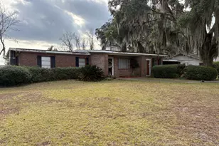 601 Fort King George Dr, Darien, GA 31305 - Photo 1