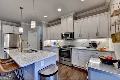 4001 Sovereign Drive, Buford, GA 30519 - Photo 10