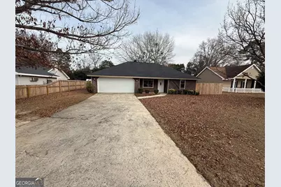 1418 Parkway Drive, Perry, GA 31069 - Photo 1