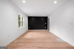 2327 El Paso Rd SW, Atlanta, GA 30331 - Photo 4