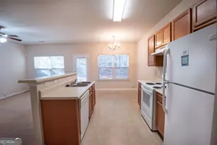 1259 Chinon Point, Lithonia, GA 30058 - Photo 6