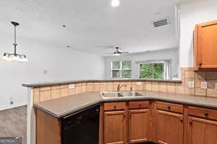 125 Ellis Drive, Conyers, GA 30012 - Photo 10