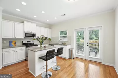 1689 Liberty Parkway NW, Atlanta, GA 30318 - Photo 6