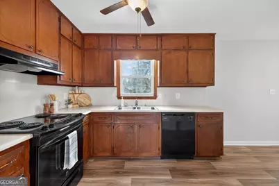 2015 Highriggs Lane, Snellville, GA 30078 - Photo 14