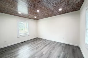 682 Lakeside Cir, Cornelia, GA 30531 - Photo 16