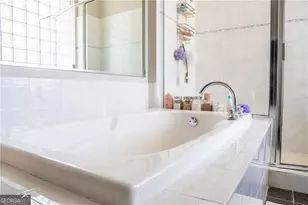 3820 Roswell Rd NE, Atlanta, GA 30342 - Photo 16