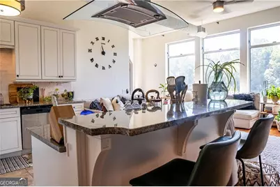 3820 Roswell Road NE #408, Atlanta, GA 30342 - Photo 6