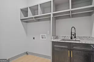 303 Tumbling Shoals Ct, Gray, GA 31032 - Photo 6