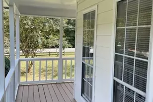 12 Thomas Crossing Dr, Newnan, GA 30265 - Photo 2