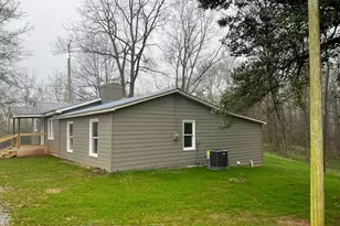 267 Fred Loggins Rd, Commerce, GA 30530 - Photo 2