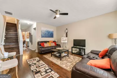 1343 Penhurst Drive, Lawrenceville, GA 30043 - Photo 4