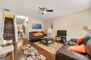 1343 Penhurst Dr, Lawrenceville, GA 30043 - Photo 4