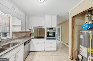 6764 Brookwood Cir, Jonesboro, GA 30236 - Photo 18