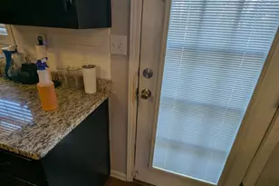 10581 Sourwood Ct, Jonesboro, GA 30238 - Photo 8