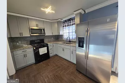 707 Melrose Drive, Forest Park, GA 30297 - Photo 6