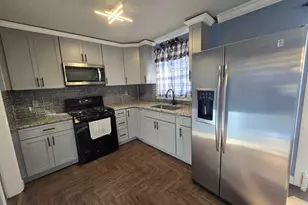 707 Melrose Dr, Forest Park, GA 30297 - Photo 6