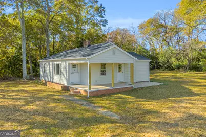 76 Campbell Drive, Hartwell, GA 30643 - Photo 1