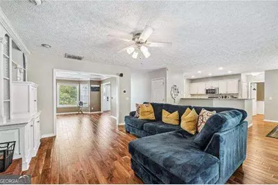 2152 Marne Glen NW, Kennesaw, GA 30152 - Photo 12