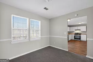 826 Greenhedge Way, Stone Mountain, GA 30088 - Photo 4