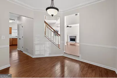 7038 Surrey Drive, Woodstock, GA 30189 - Photo 6
