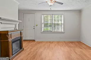 546 Fourth St, Madison, GA 30650 - Photo 10