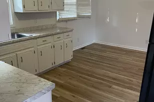 205 Lois Dr, Warner Robins, GA 31093 - Photo 10