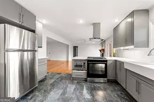 161 Deerwood Cir, Smyrna, GA 30082 - Photo 12