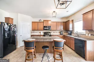 100 Meadow's Walk Dr, Byron, GA 31008 - Photo 12