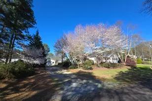 396 Willis Rd, Lavonia, GA 30553 - Photo 2