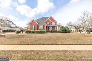 202 Avondale Cir, Warner Robins, GA 31088 - Photo 2