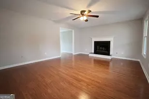 716 Wilkes Dr, Loganville, GA 30052 - Photo 4
