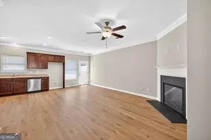 1734 Snapping Ct, Winder, GA 30680 - Photo 4