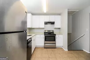 2483 Crestdale Cir SE, Atlanta, GA 30316 - Photo 8