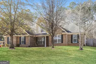 389 Glouchester Dr, Locust Grove, GA 30248 - Photo 4