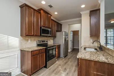 933 Besse Way, Locust Grove, GA 30248 - Photo 6