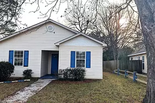 310 Orchard Way, Warner Robins, GA 31088 - Photo 1