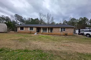 407 Earl North Rd, Newnan, GA 30263 - Photo 1