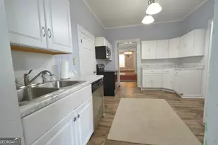124 Creighton St, Eastman, GA 31023 - Photo 10