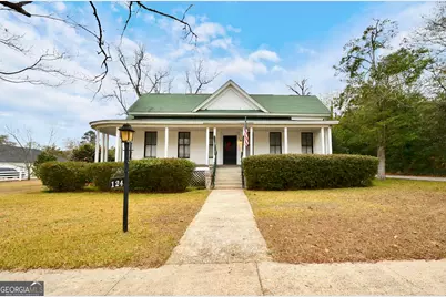 124 Creighton Street, Eastman, GA 31023 - Photo 2